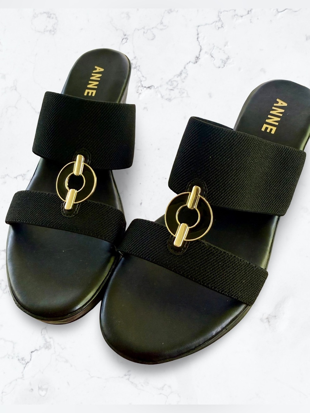 Anne Klein Hart Black Wedge Sandals Gold Interlocking Ring Slides Size 9.5